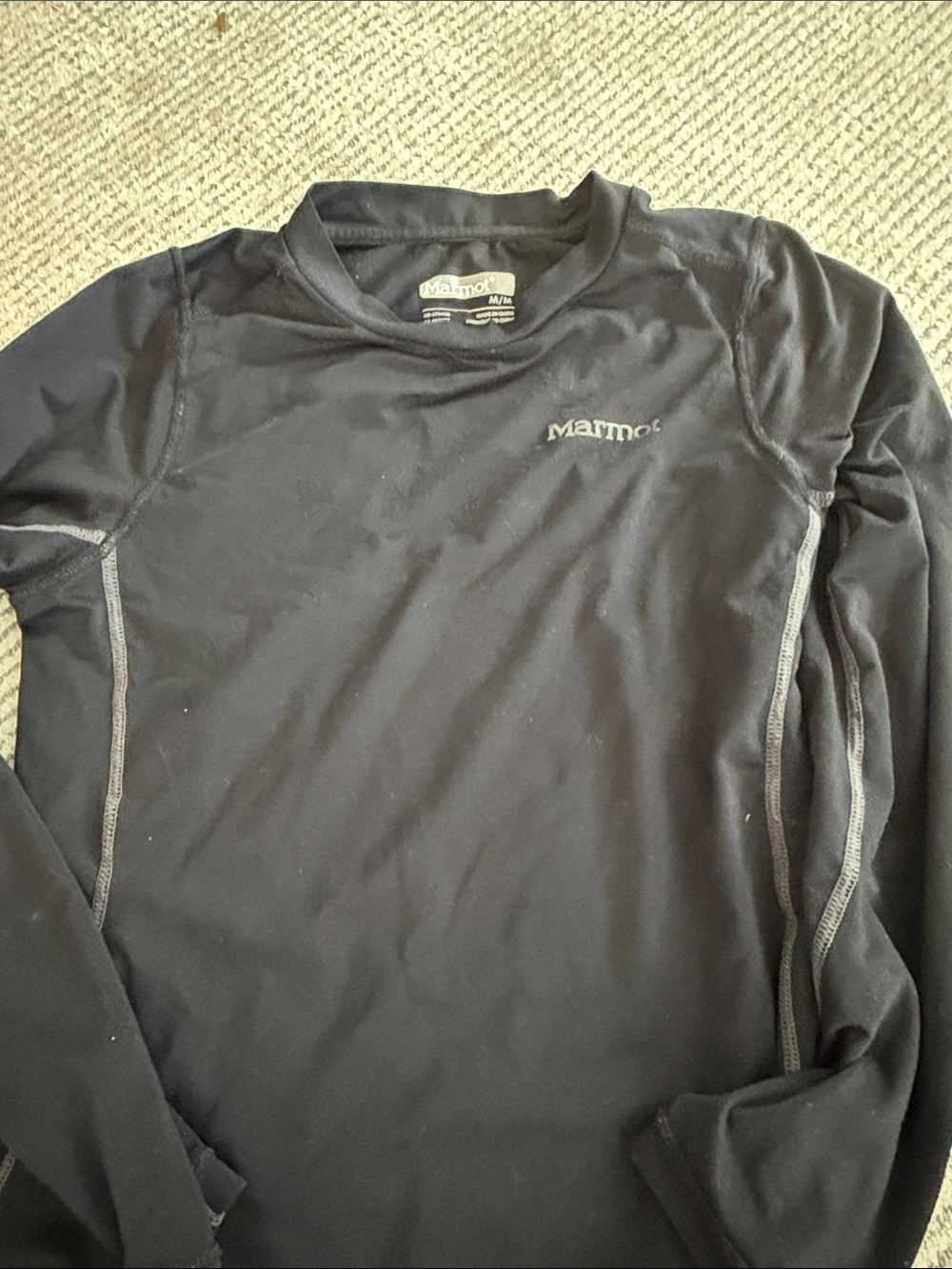 Marmot boys  Long-Sleeve base layer Black size medium